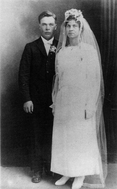 Lydia Dragland / Thorvald Bjerke wedding - 1917